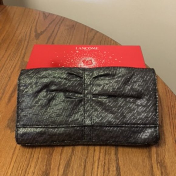 New in Box Lancome Metallic Clutch Bag - Picture 2 of 9
